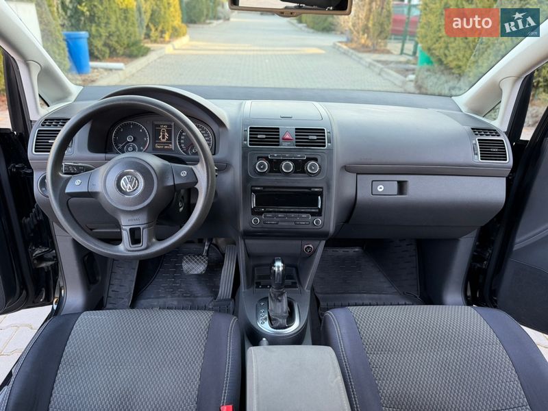 Volkswagen Touran 2012