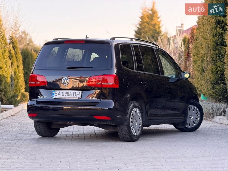 Volkswagen Touran 2012