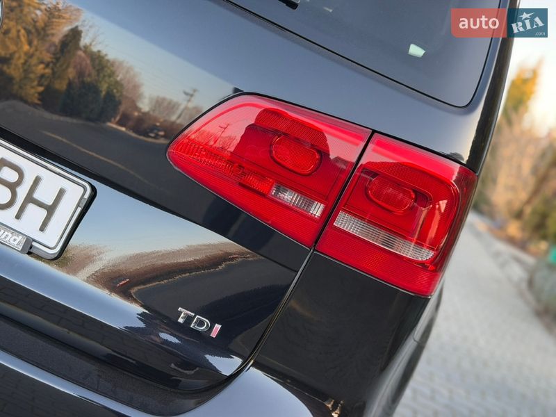 Volkswagen Touran 2012