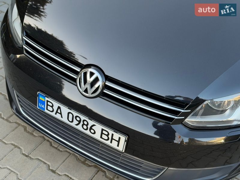 Volkswagen Touran 2012