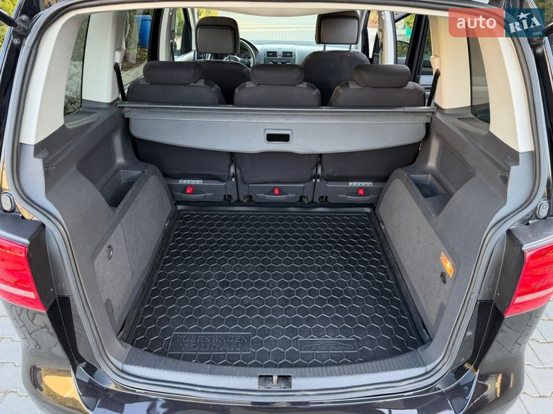 Volkswagen Touran 2012