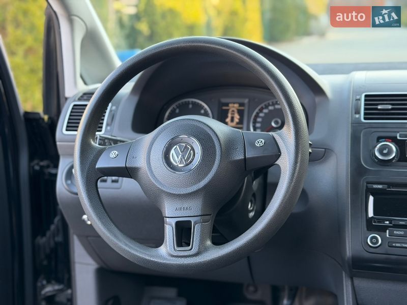 Volkswagen Touran 2012