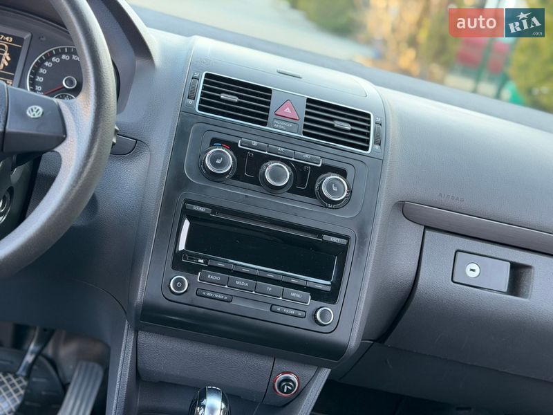 Volkswagen Touran 2012