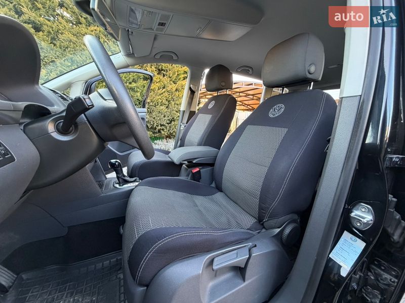 Volkswagen Touran 2012