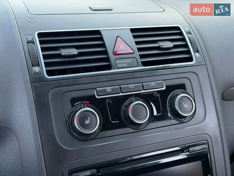 Volkswagen Touran 2012