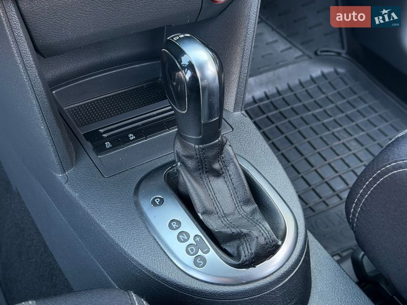 Volkswagen Touran 2012