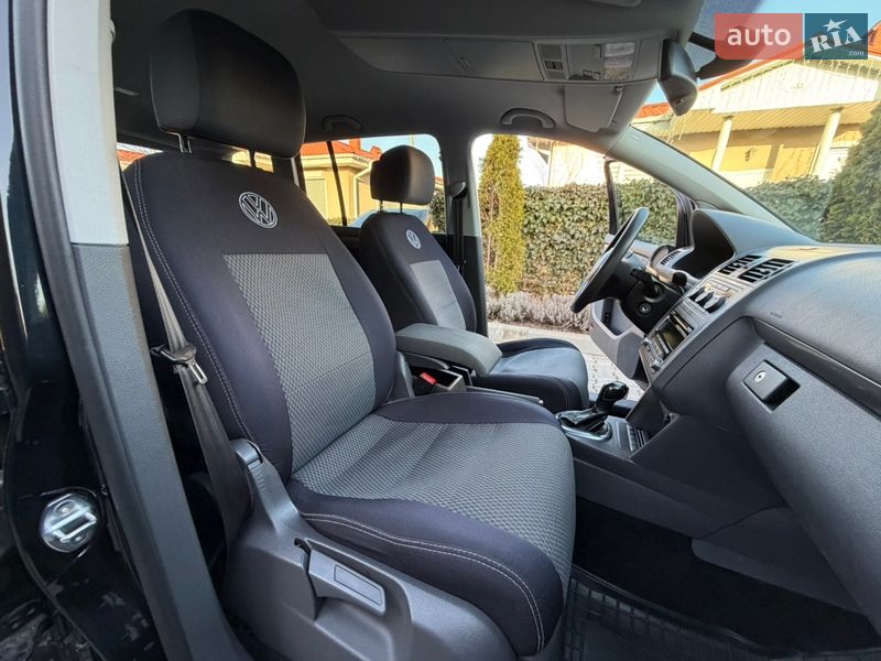 Volkswagen Touran 2012