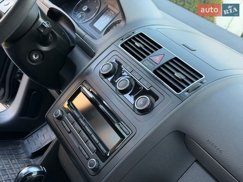 Volkswagen Touran 2012