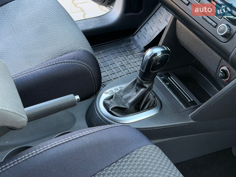 Volkswagen Touran 2012