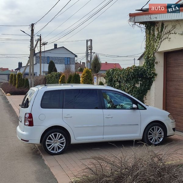 Volkswagen Touran 2009