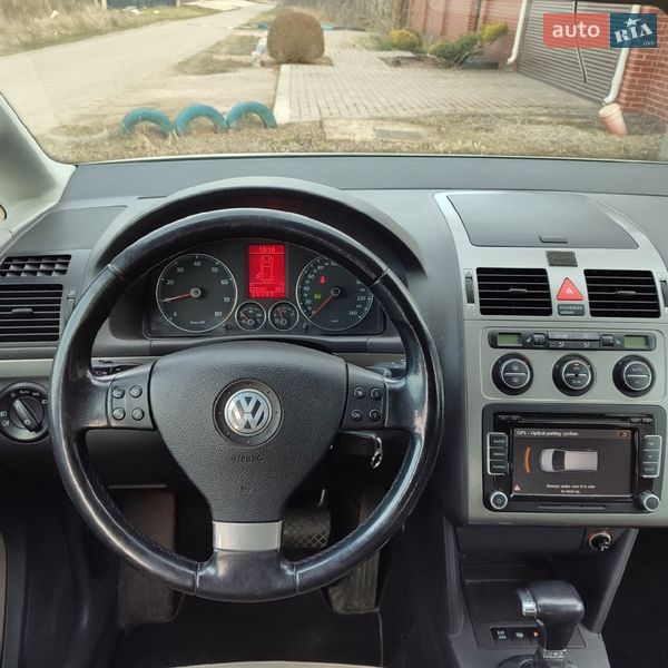 Volkswagen Touran 2009