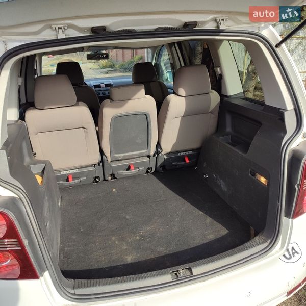 Volkswagen Touran 2009