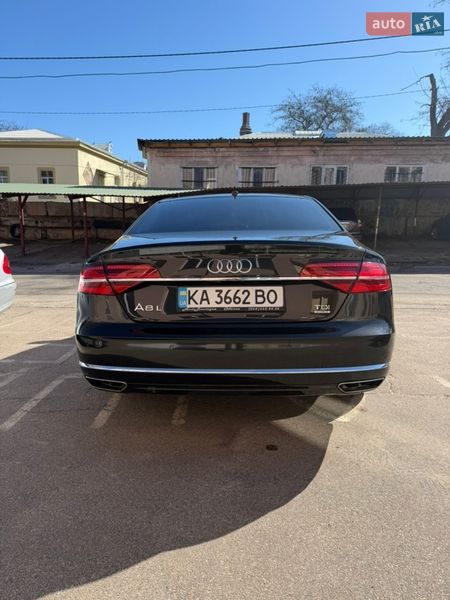 Audi-8