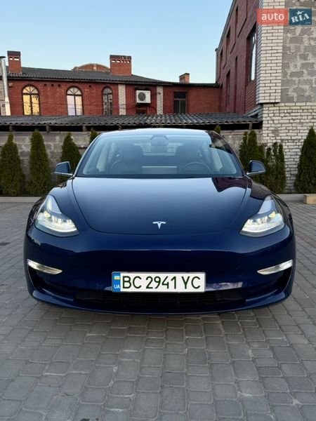 Tesla Model 3 2018