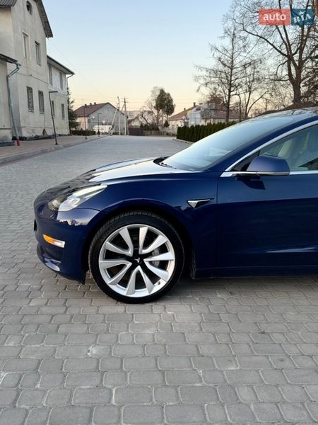 Tesla Model 3 2018