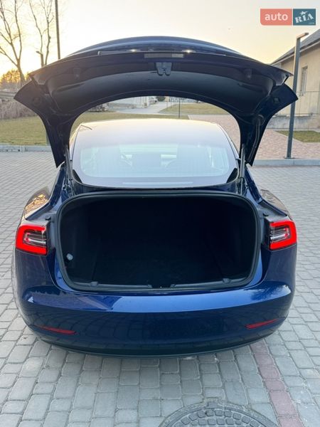 Tesla Model 3 2018
