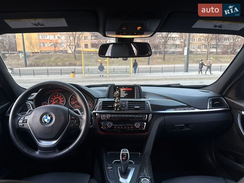 BMW 3 Series 2016