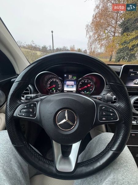 Mercedes-Benz-12
