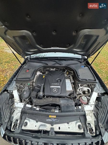 Mercedes-Benz-23