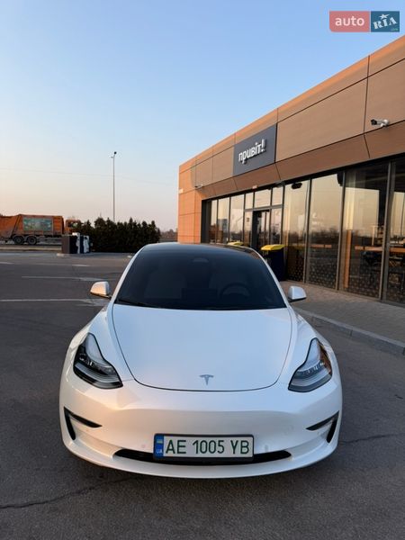 Tesla-22