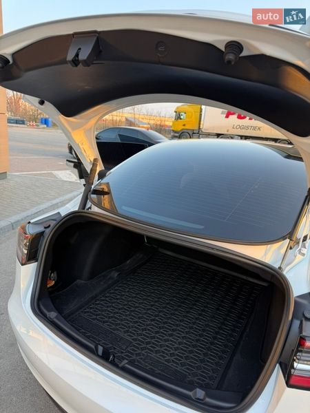 Tesla-14