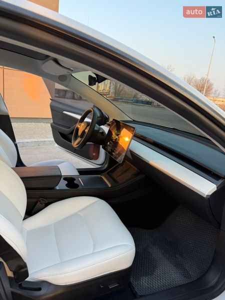 Tesla-1