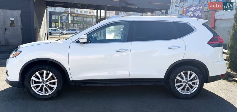 Nissan-26