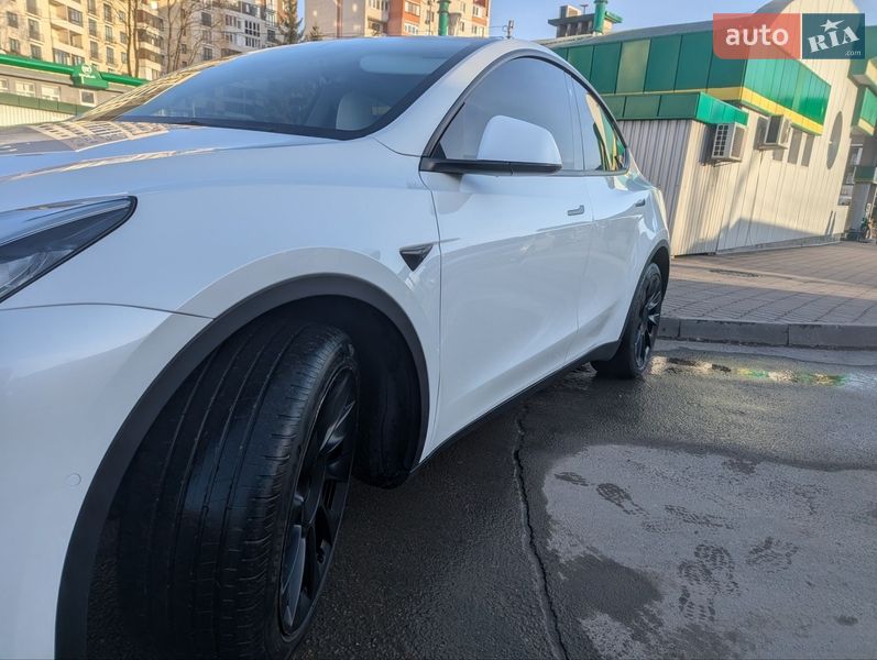 Tesla-3
