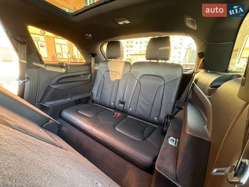 Audi-25