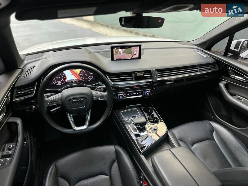 Audi-33