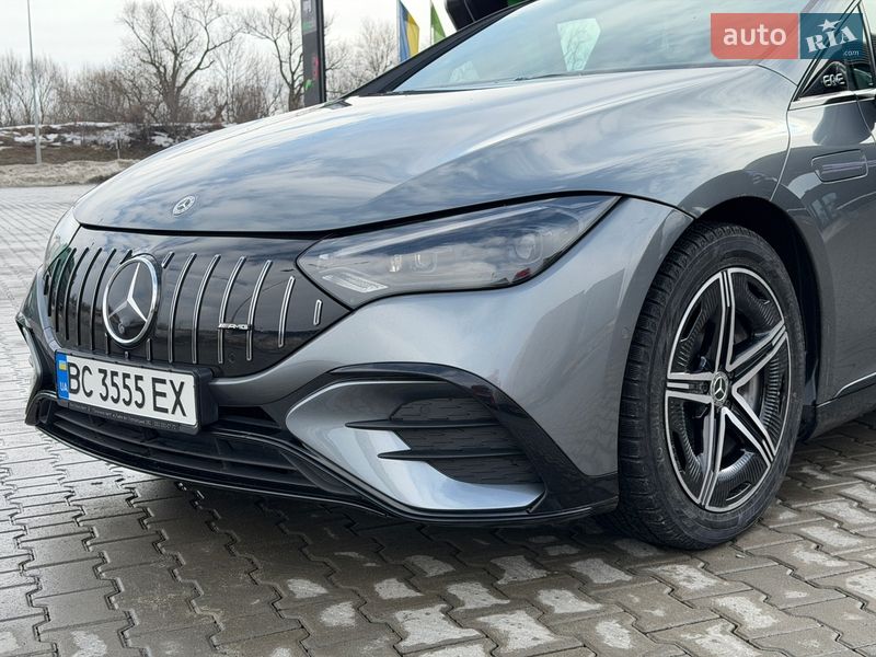 Mercedes-Benz-2