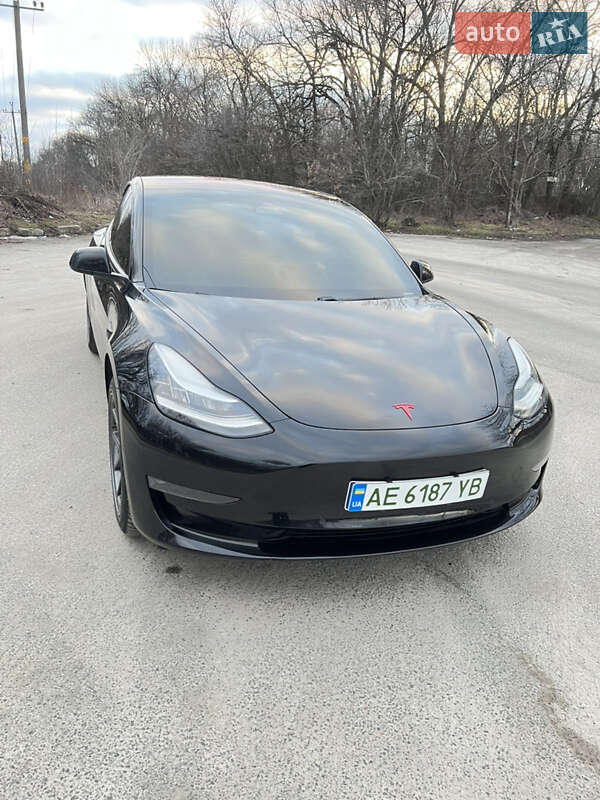 Tesla-4