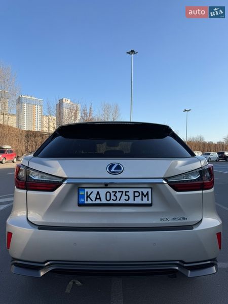 Lexus-12