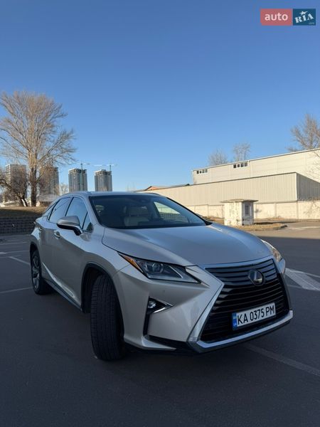 Lexus-19