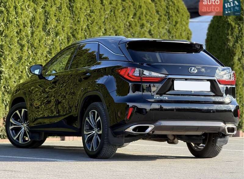 Lexus-52