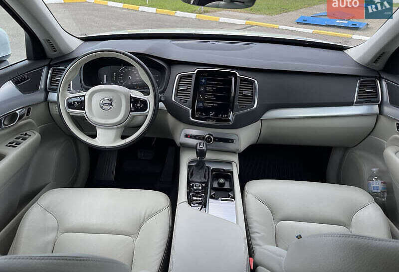 Volvo-27