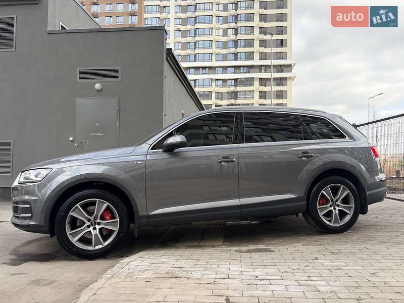Audi-9