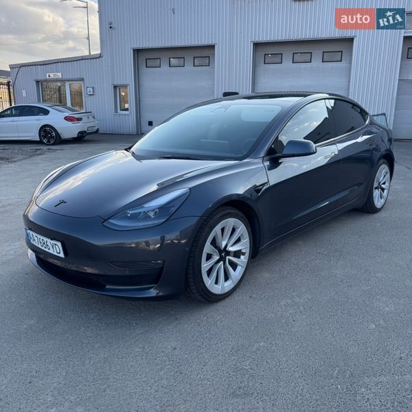 Tesla-11