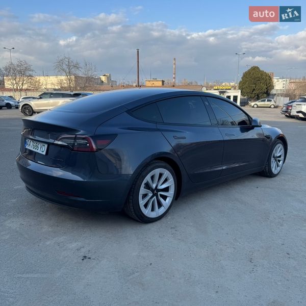 Tesla-8