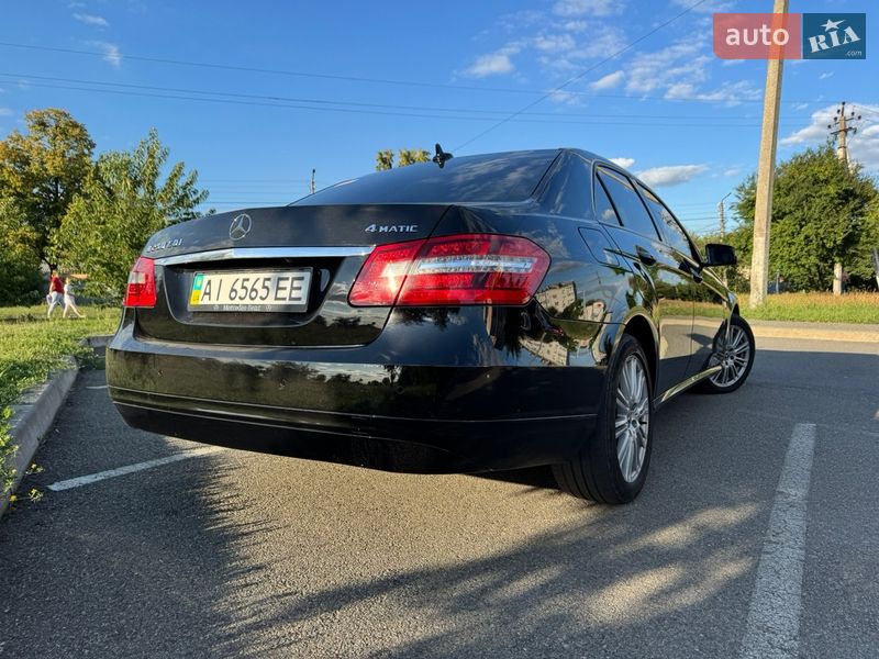 Mercedes-Benz-6