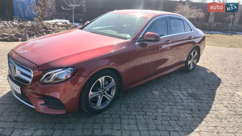 Mercedes-Benz-2