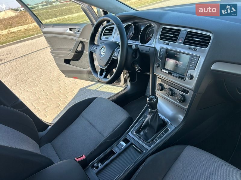 Volkswagen Golf 2015