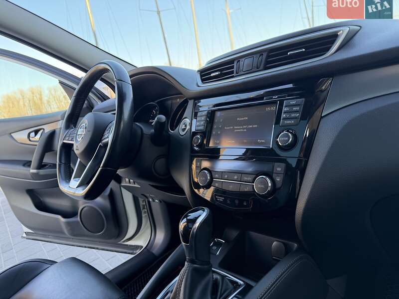 Nissan-27