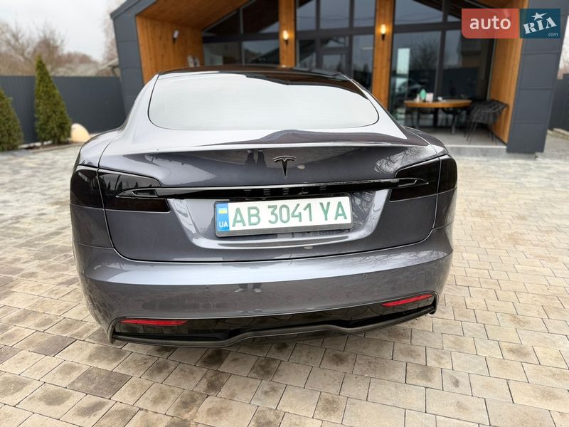 Tesla-31