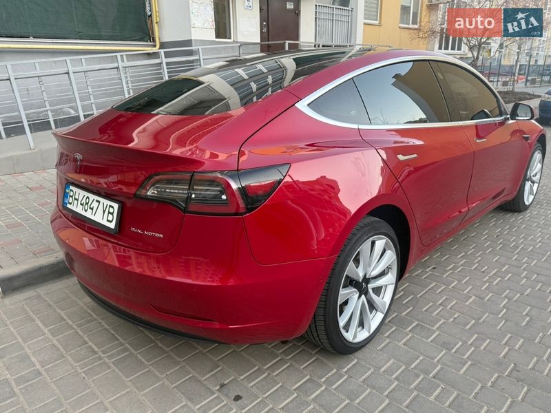 Tesla-4