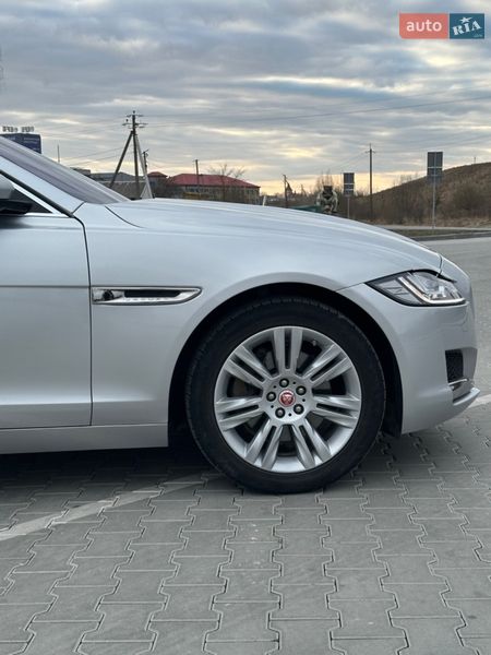 Jaguar XF 2016