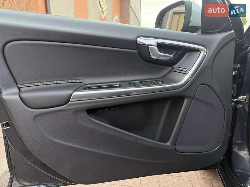 Volvo-23