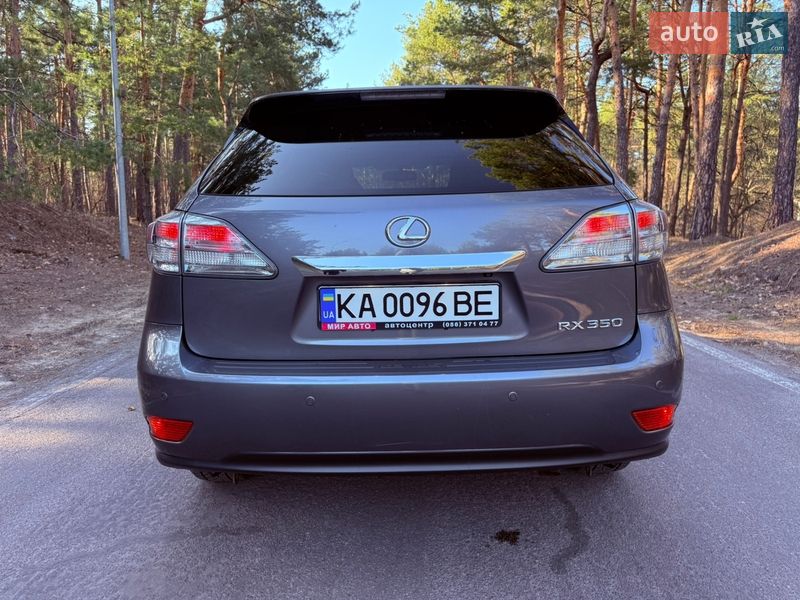 Lexus-18