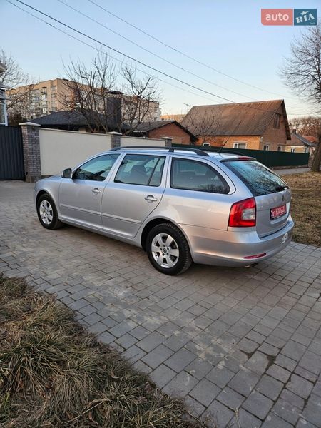 Skoda-28