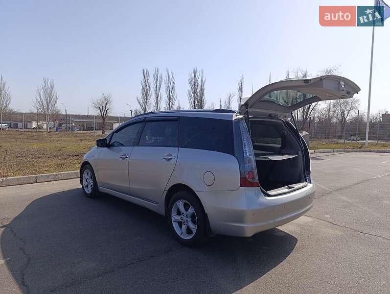 Mitsubishi Grandis 2008